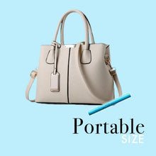 Load image into Gallery viewer, StayKissy Lip Raincoat