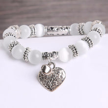 Load image into Gallery viewer, Cat Eye Bead Heart Bracelet