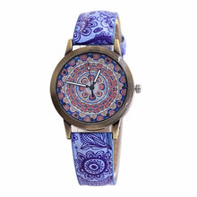 Load image into Gallery viewer, Flower Leather Quartz Wristwatch