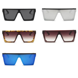 Onepiece Sharp Oversized Square Sunglasses
