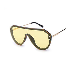 Load image into Gallery viewer, Oversized Mirrored Sunglasses
